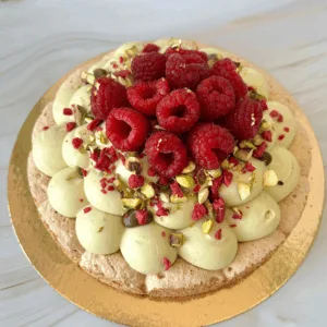 Daqcuoise de pistacho y frambuesa